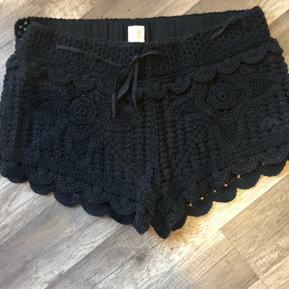 Surf Gypsy Black Crochet Women Shorts M
